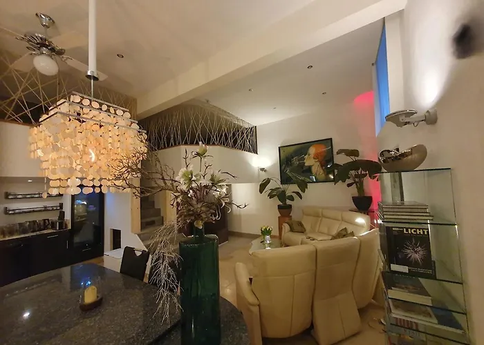 Blaue Lilie Im Herzen Der Altstadt *