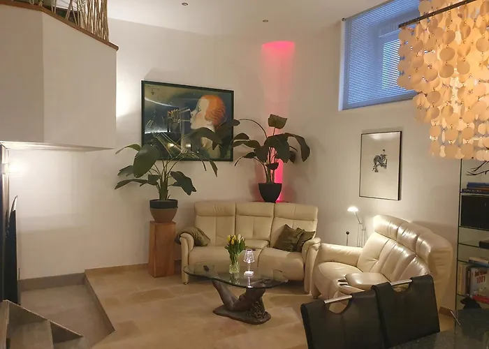 Blaue Lilie Im Herzen Der Altstadt *